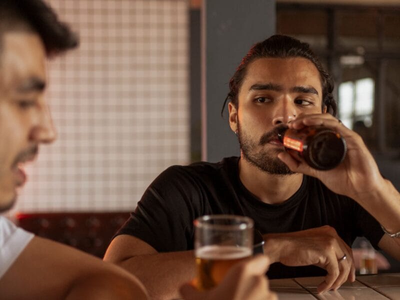 Australian men's health context image for alcohol.