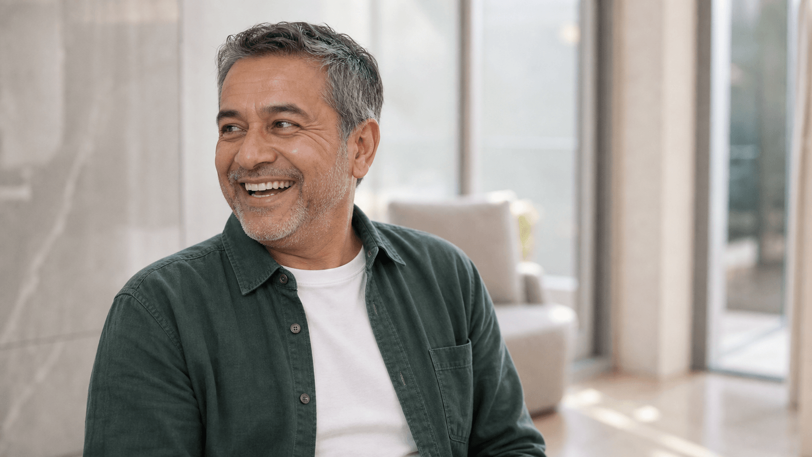 Adult lip and smile context used to compare upper lip movement with shape at rest